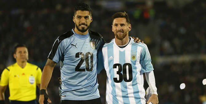 Uruguay and Argentina play to goalless draw in Montevideo