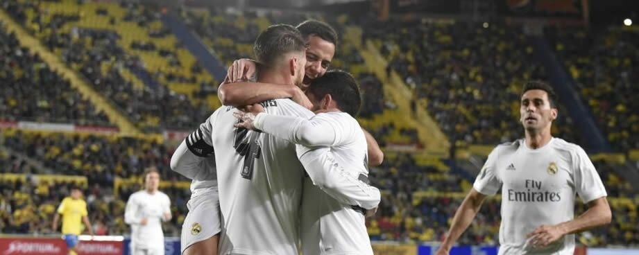 Real Madrid overcome Las Palmas thanks to late Casemiro goal