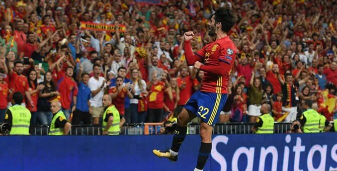Isco gives Spain huge win over Italy in crucial World Cup qualifier