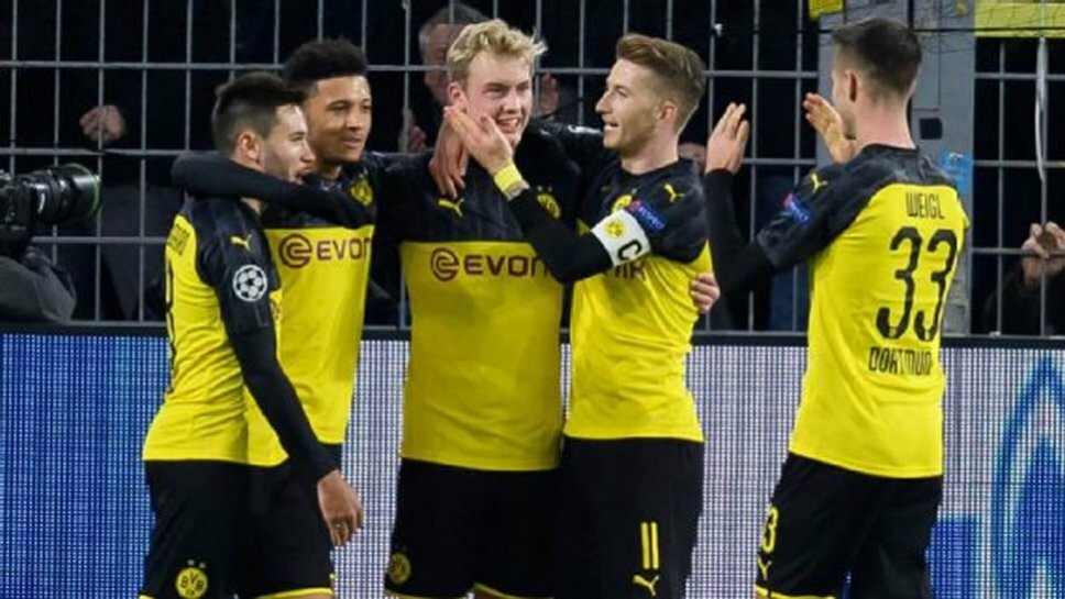 Dortmund advance with win over Slavia