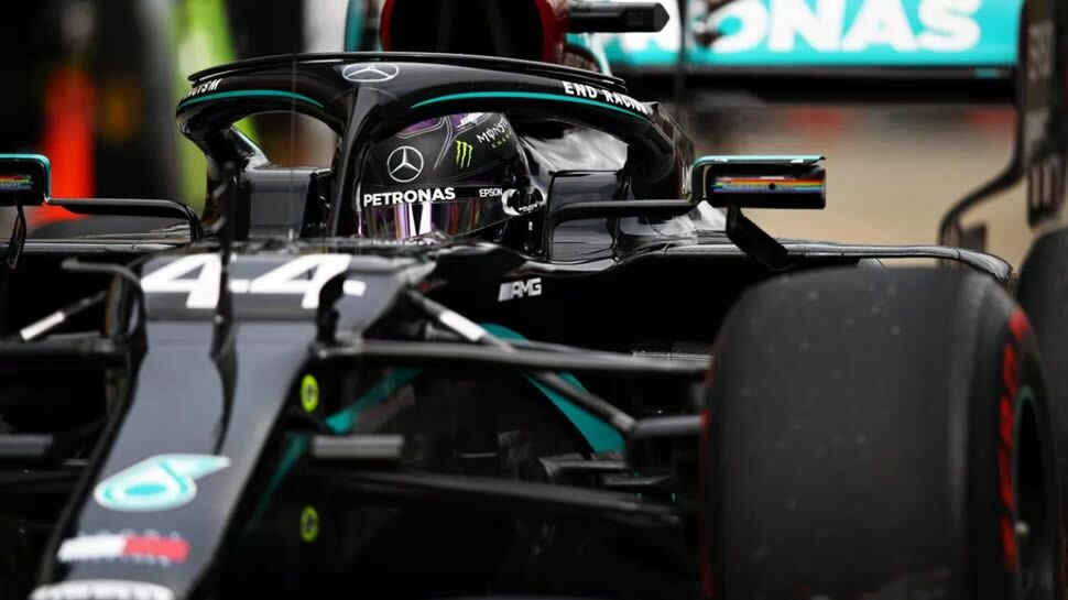 Lewis Hamilton on pole for Russian Grand Prix