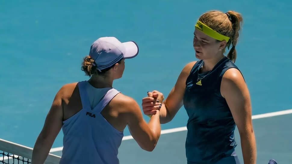Barty stunned by Muchova after medical timeout