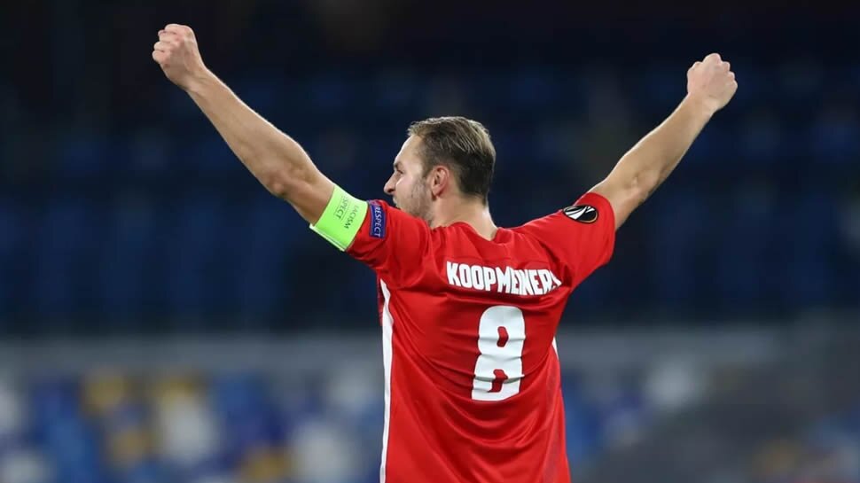 Alkmaar stun Napoli despite missing 13 players