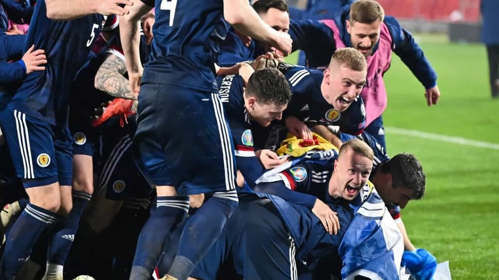 Scotland reach Euro 2020 after penalty shootout win